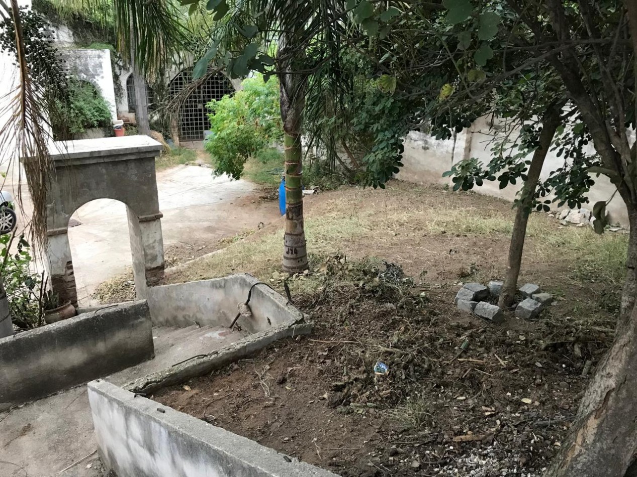 PARQUE CAPITAL, IMPORTANTE PROPIEDAD CON GRAN TERRENO, OPORTUNIDAD.-