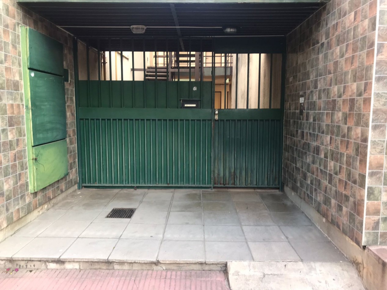 B° Maurizzi, Departamento planta alta, complejo semi cerrado.- DEPARTAMENTO
