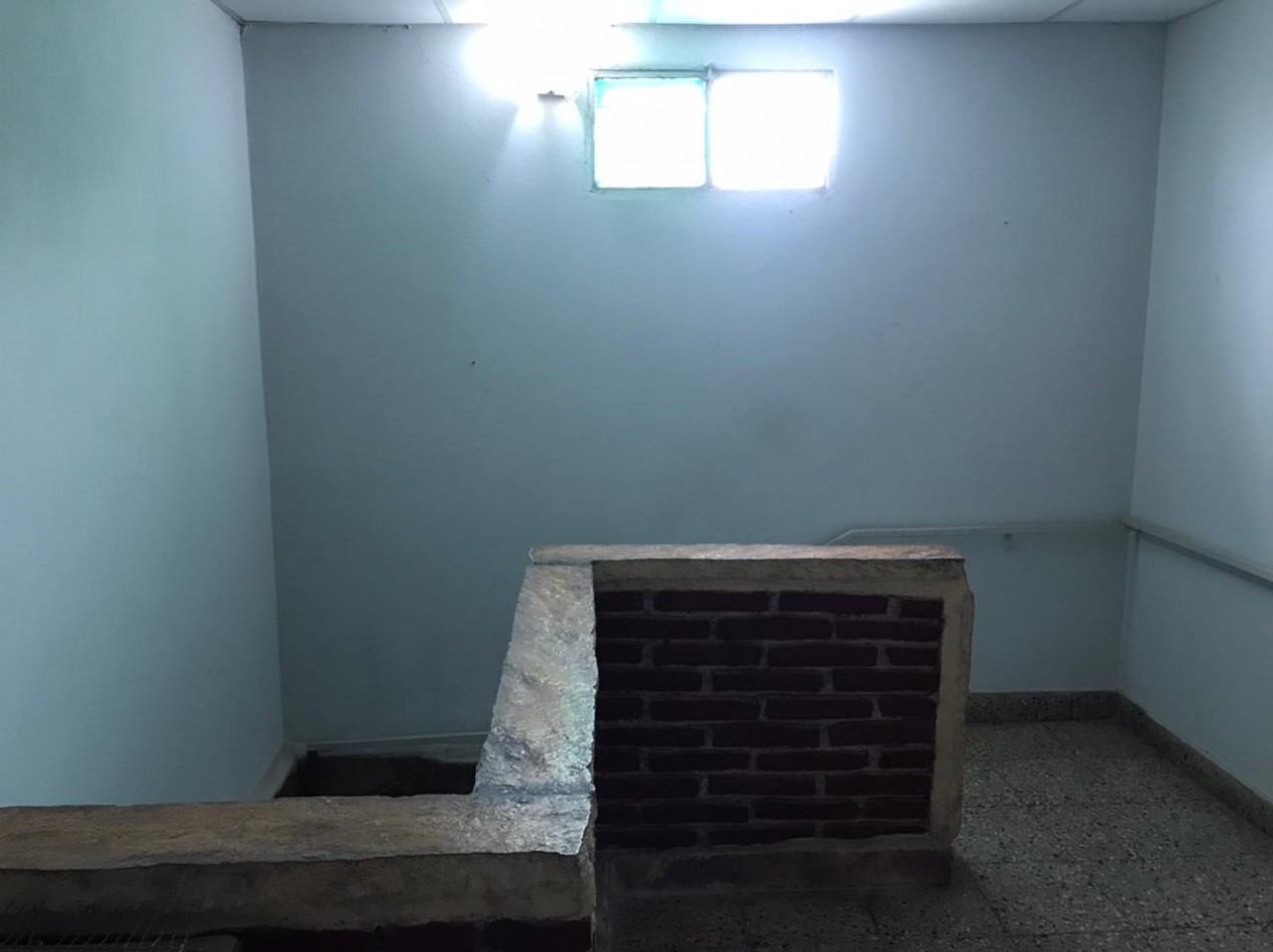 BARRIO ROSEDAL, SE VENDE CASA DE DOS PISOS A METROS DE RUTA 20