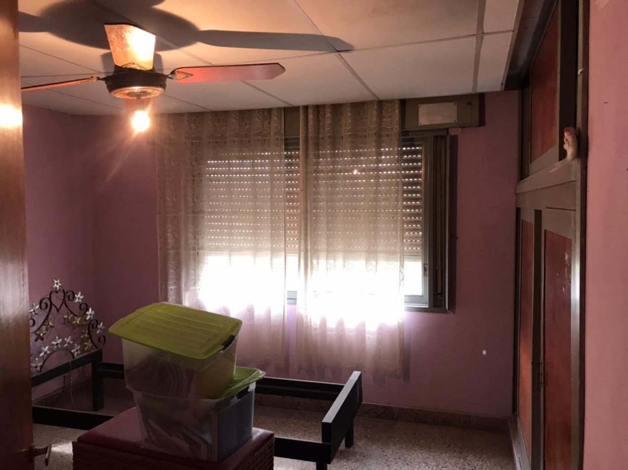 BARRIO ROSEDAL, SE VENDE CASA DE DOS PISOS A METROS DE RUTA 20