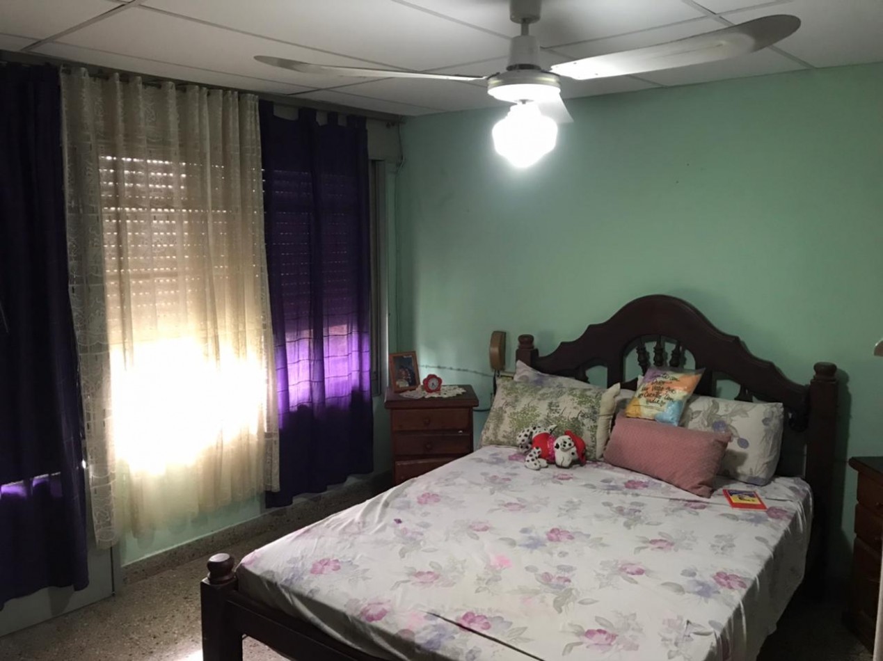 BARRIO ROSEDAL, SE VENDE CASA DE DOS PISOS A METROS DE RUTA 20