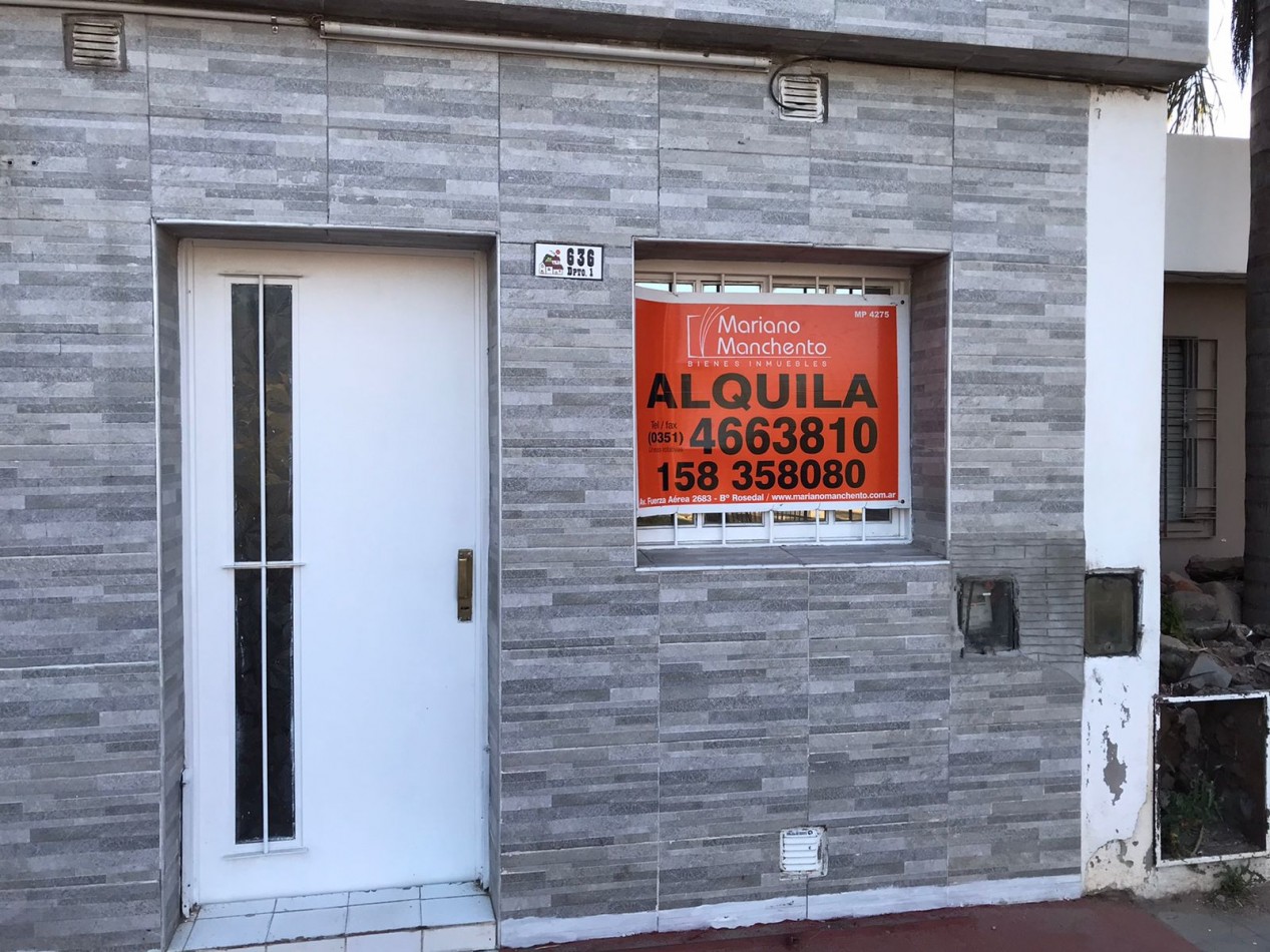 BARRIO LA MADRID, LINDA ZONA A UNA CUADRA DE SANTA ANA.-