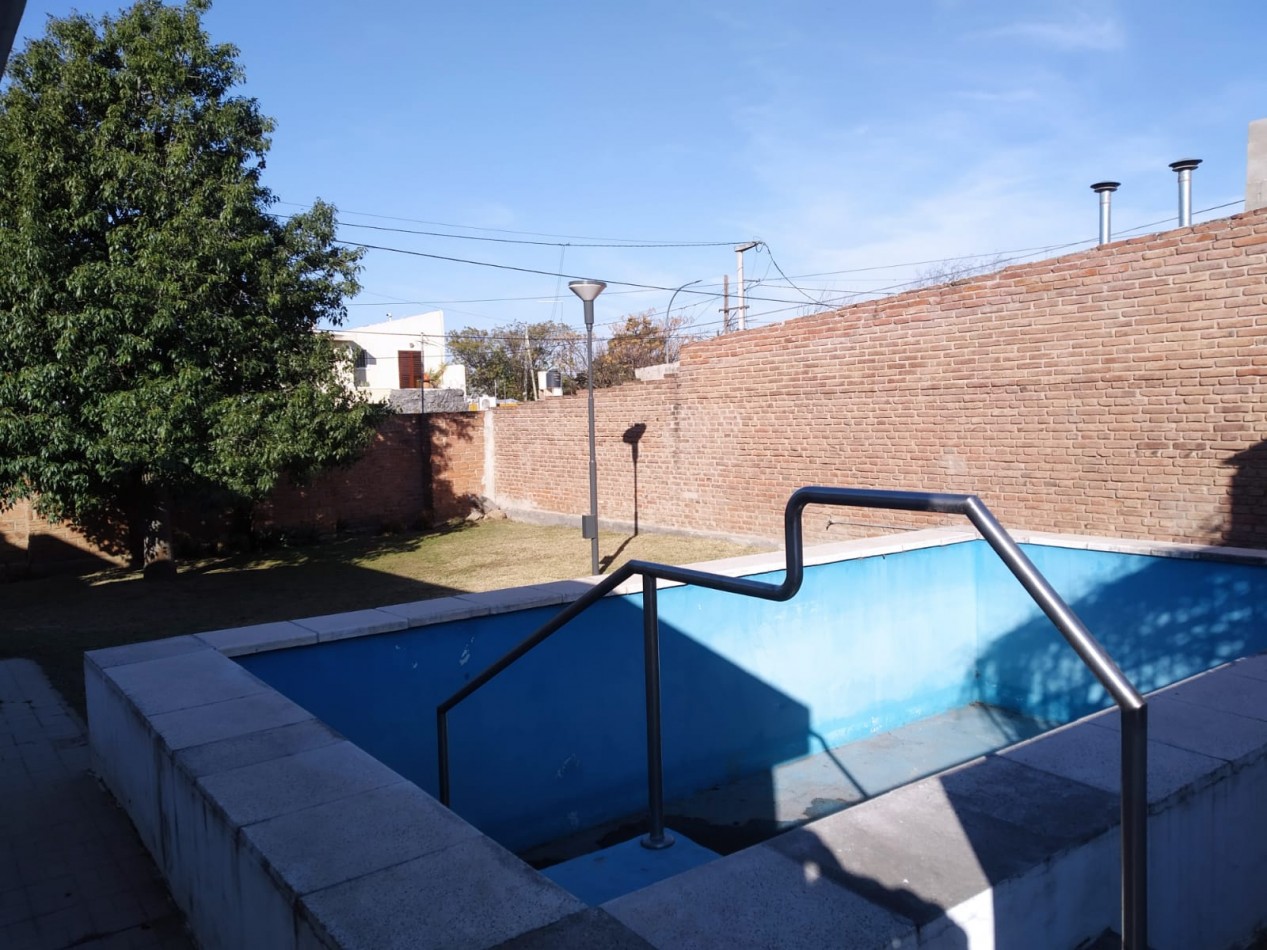 BARRIO MATIENZO, HERMOSA CASA DE CATEGORIA EN ALQUILER