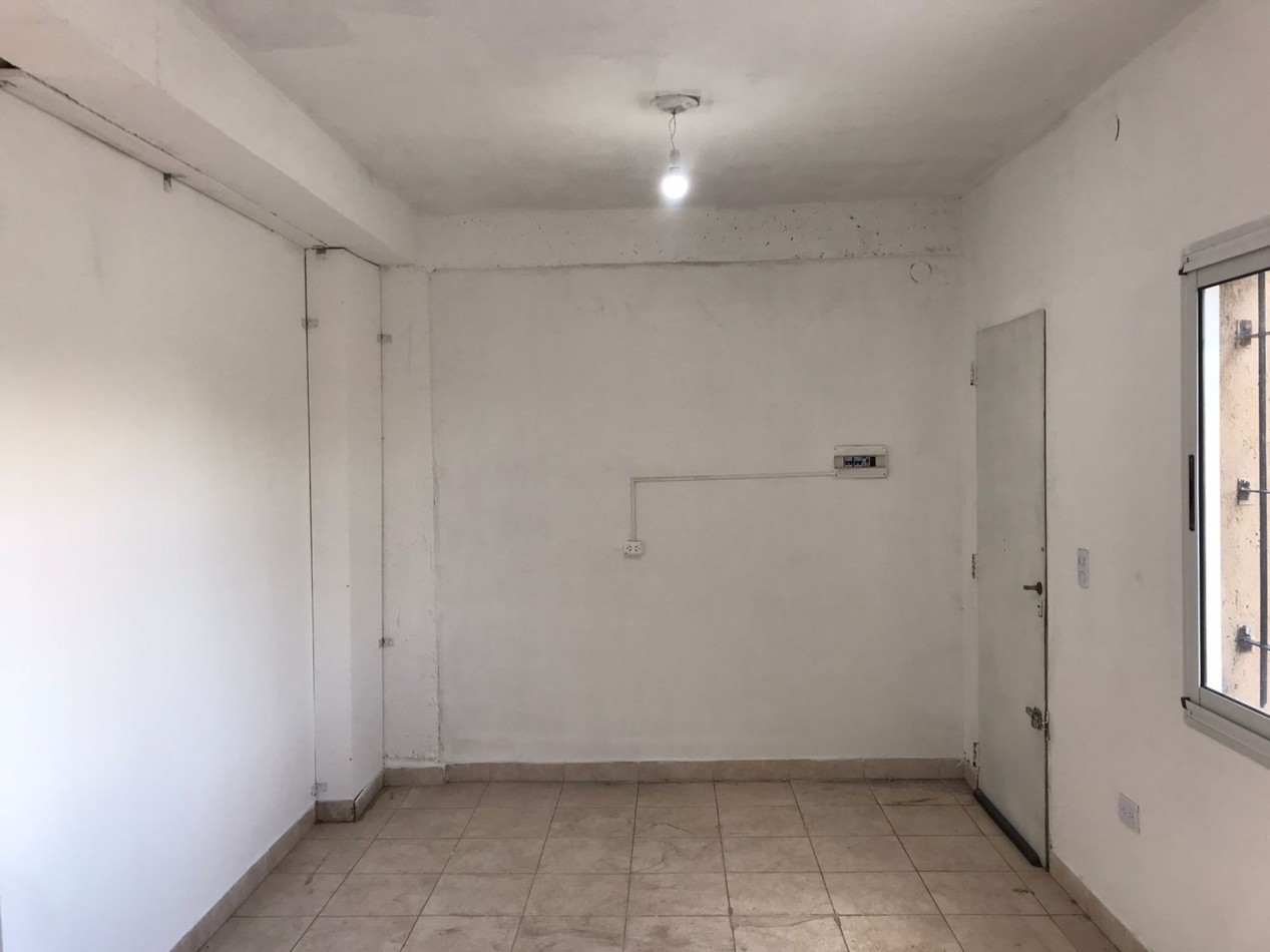 B° San Rafael, hermoso departamento planta alta.- 