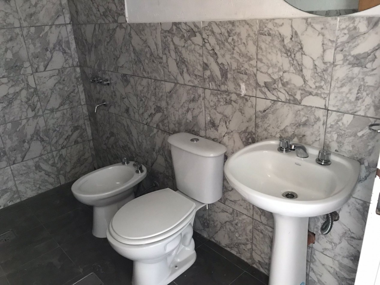 B° San Rafael, hermoso departamento planta alta.- 