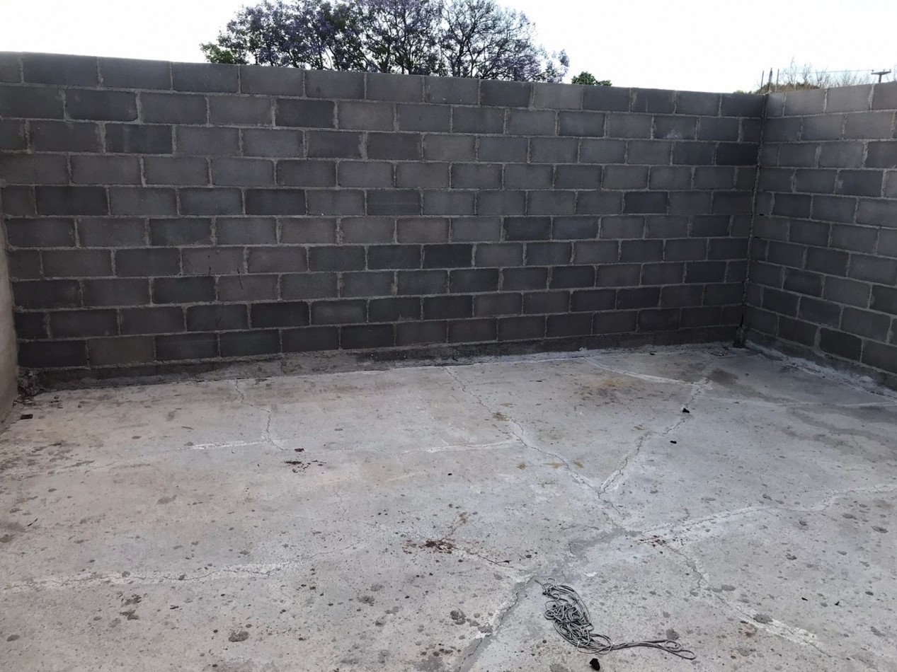 B° San Rafael, hermoso departamento planta alta.- 