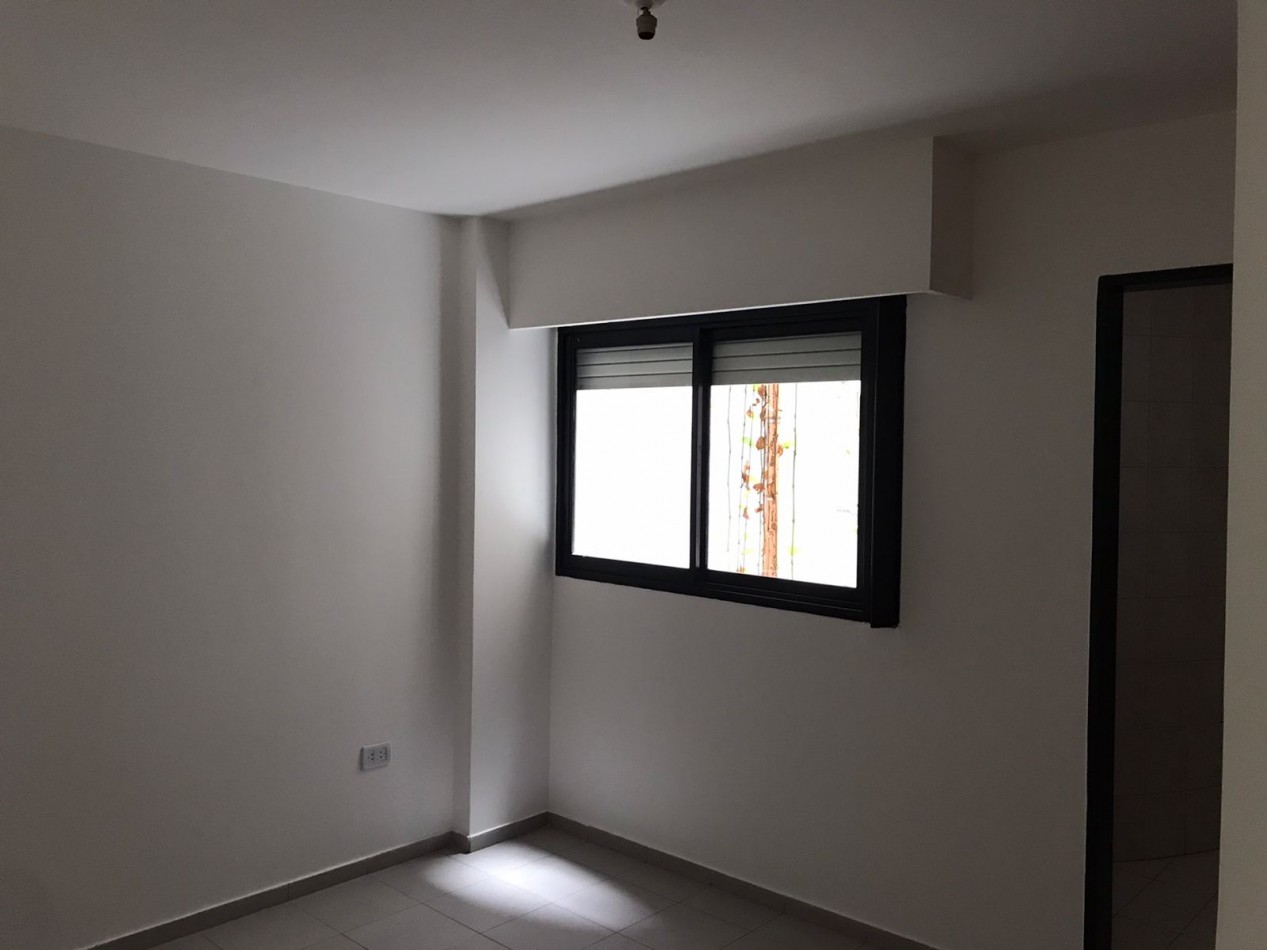 NUEVA CORDOBA, MEJOR ZONA, CON PILETA.- 