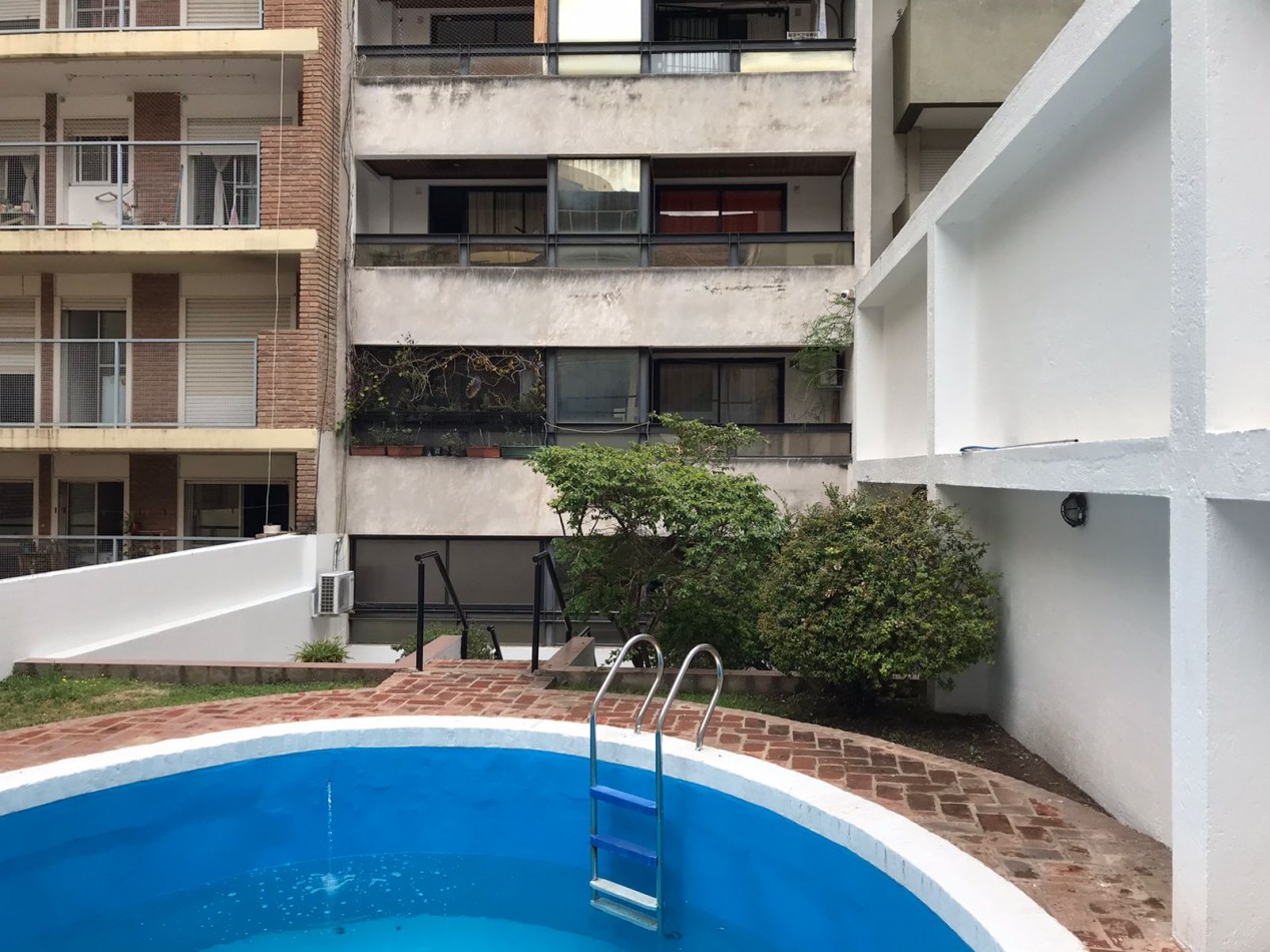 NUEVA CORDOBA, MEJOR ZONA, CON PILETA.- 