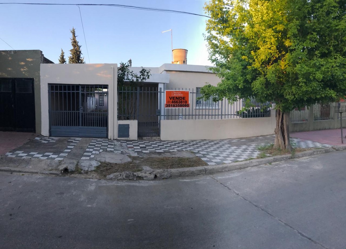 SE VENDE CASA CON DEPARTAMENTO, BARRIO "ALTO ALBERDI " NUEVO PRECIO" 