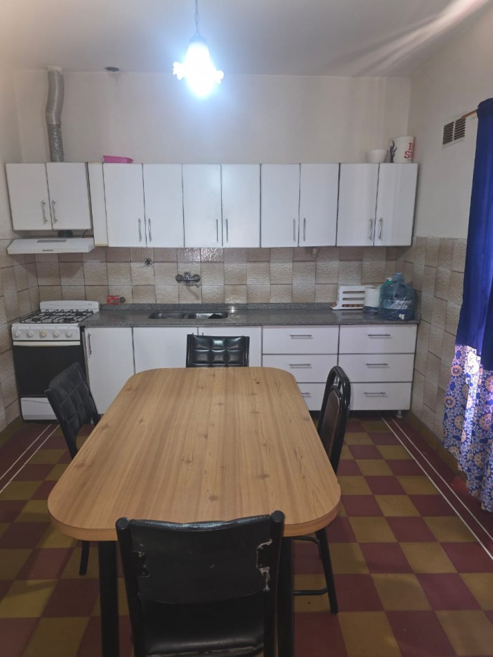 SE VENDE BARRIO SAN ROQUE, CASA MAS DEPARTAMENTO 