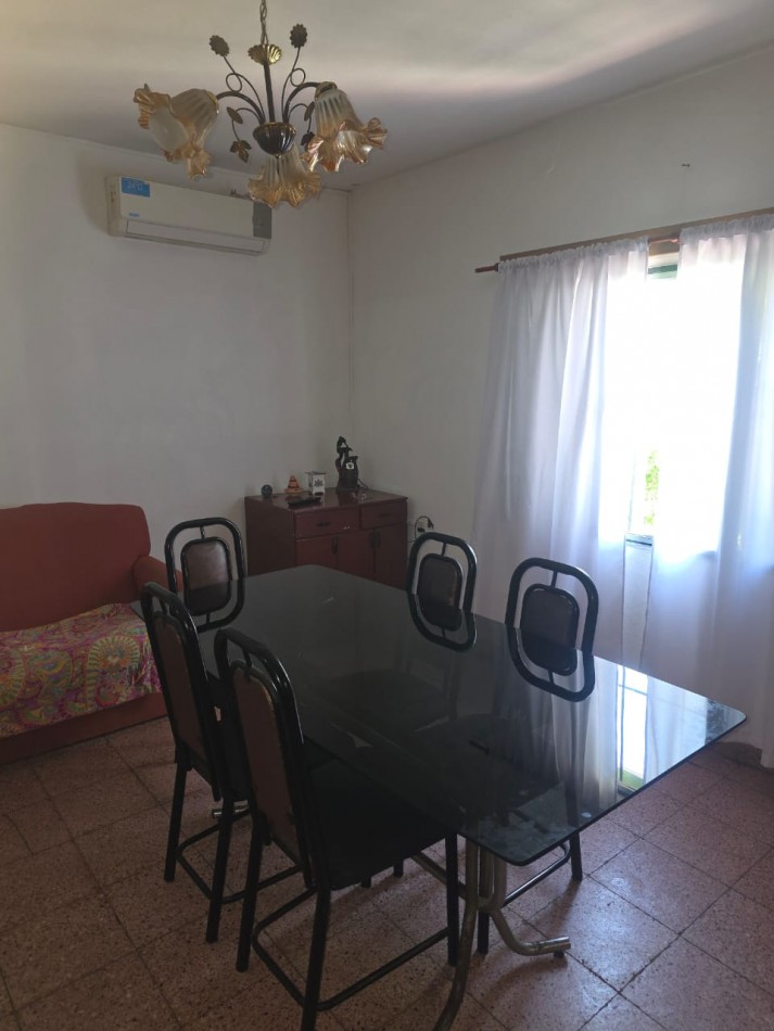 SE VENDE BARRIO SAN ROQUE, CASA MAS DEPARTAMENTO 