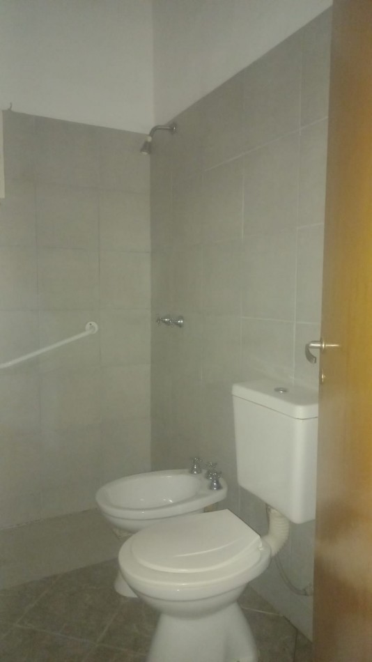 B° Rene Favaloro ( hermosa propiedad, zona barrio Matienzo) 