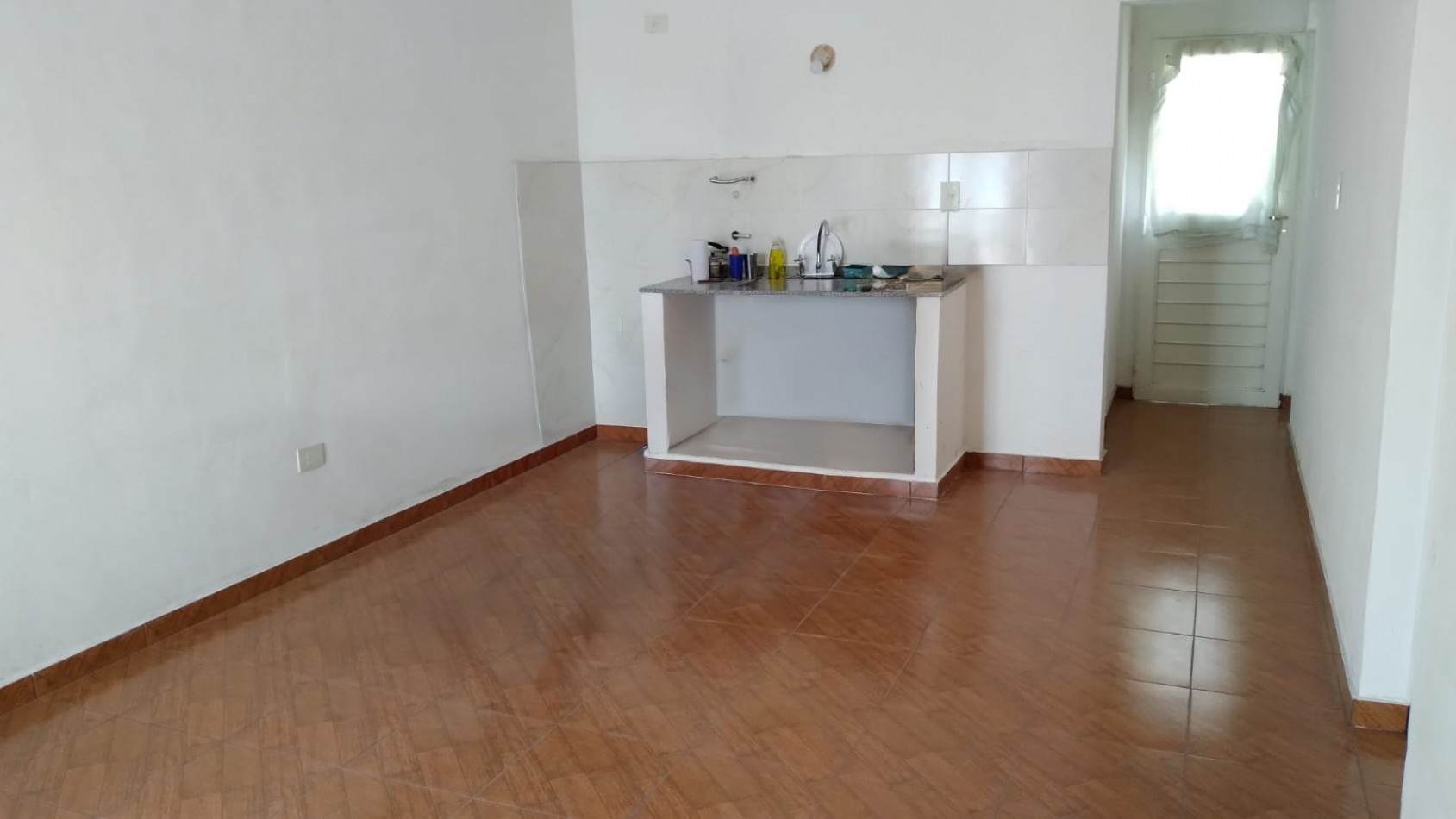 BARRIO SAN IGNACIO DE HORIZONTE, SE ALQUILA EXCELENTE PROPIEDAD