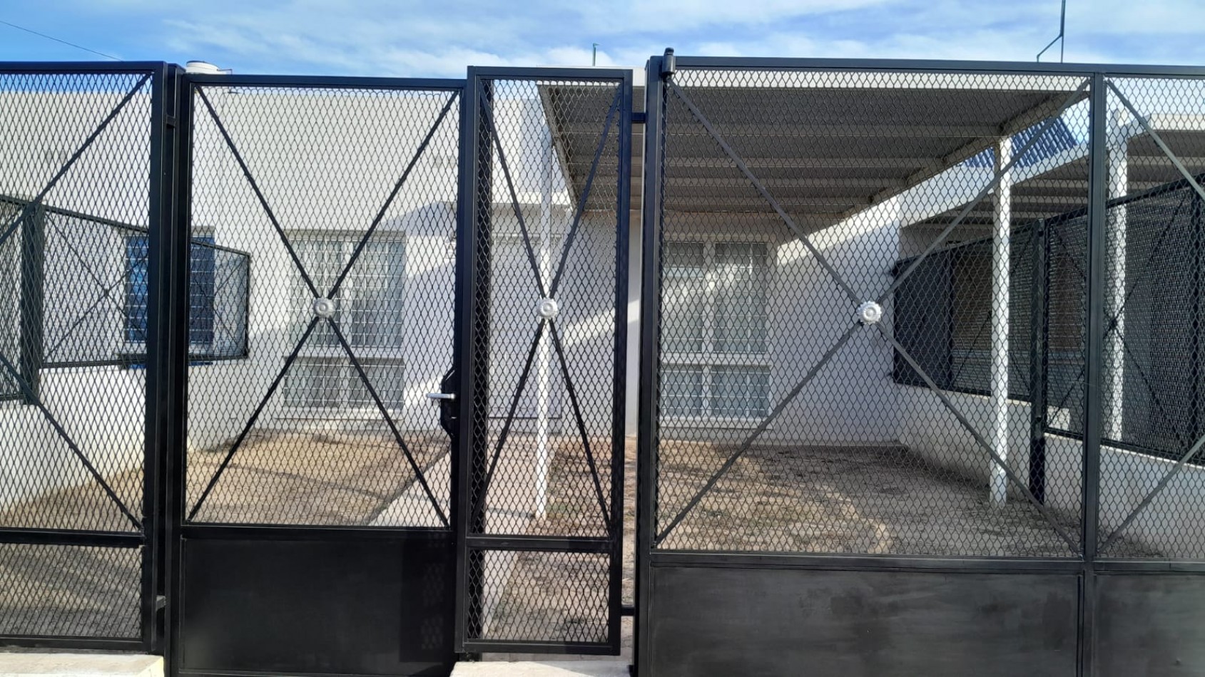 BARRIO SAN IGNACIO DE HORIZONTE, SE ALQUILA EXCELENTE PROPIEDAD