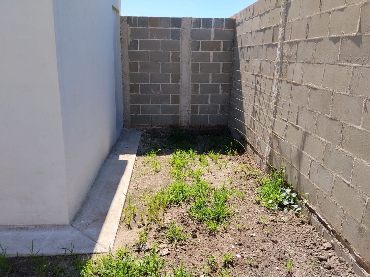 UNIVERSITARIO DE HORIZONTE, HERMOSA VIVIENDA A ESTRENAR.-  ETAPA "3"