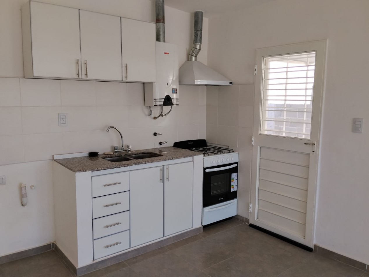 UNIVERSITARIO DE HORIZONTE, HERMOSA VIVIENDA A ESTRENAR.-  ETAPA "3"