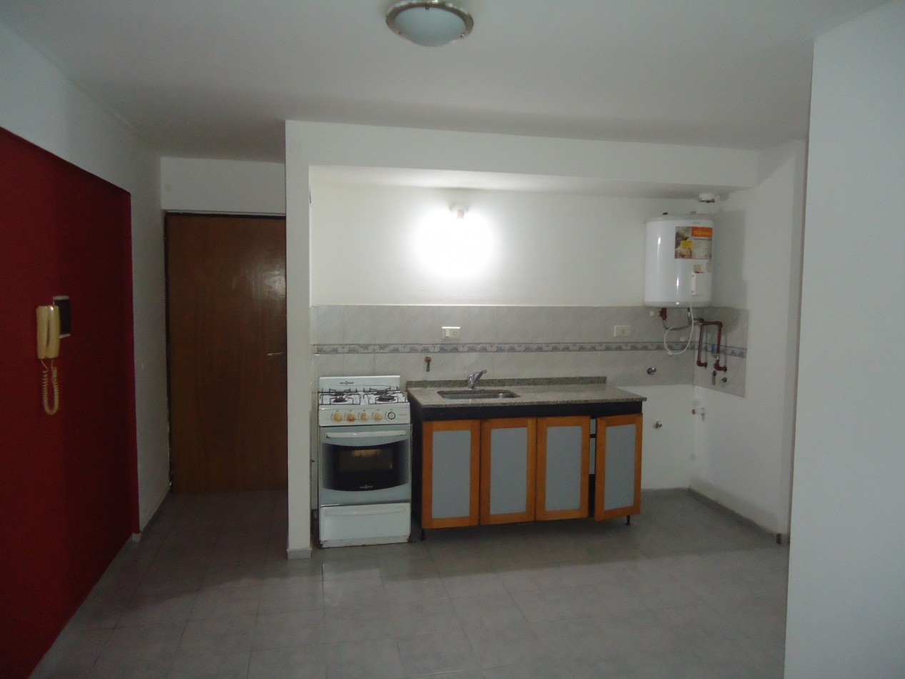 Alberdi, sobre Av. colon, linda zona ex registro civil.- 