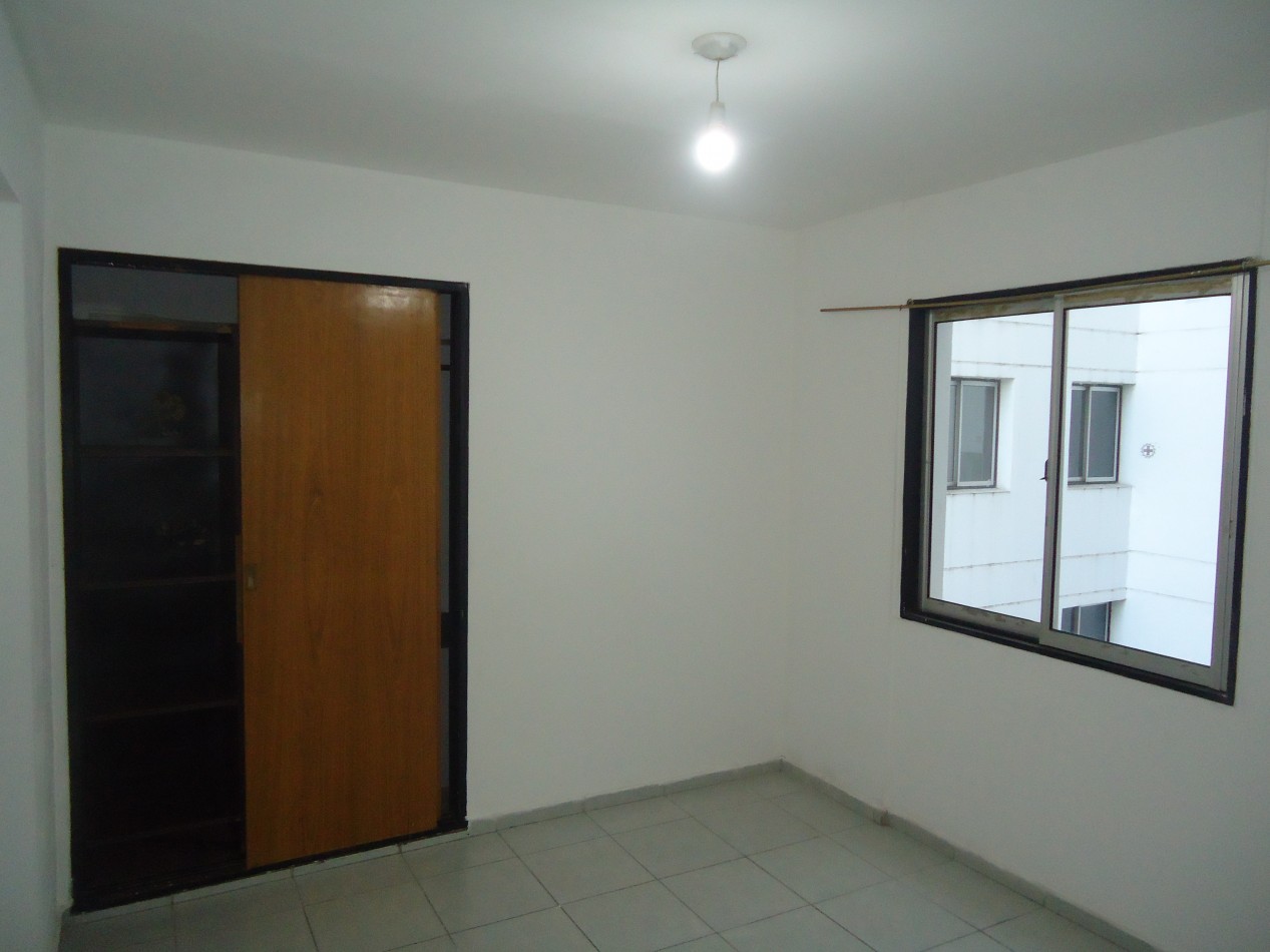 Alberdi, sobre Av. colon, linda zona ex registro civil.- 