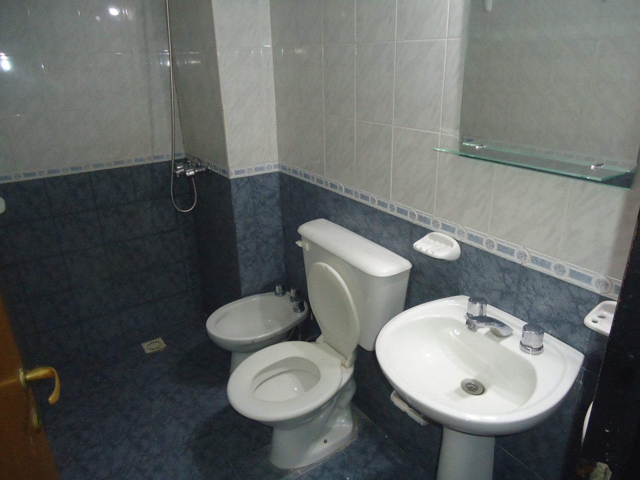 Alberdi, sobre Av. colon, linda zona ex registro civil.- 