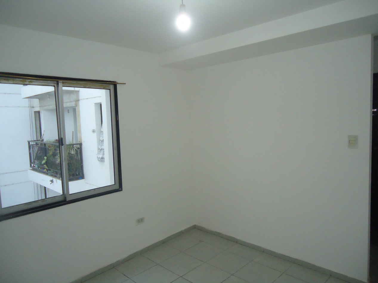 Alberdi, sobre Av. colon, linda zona ex registro civil.- 