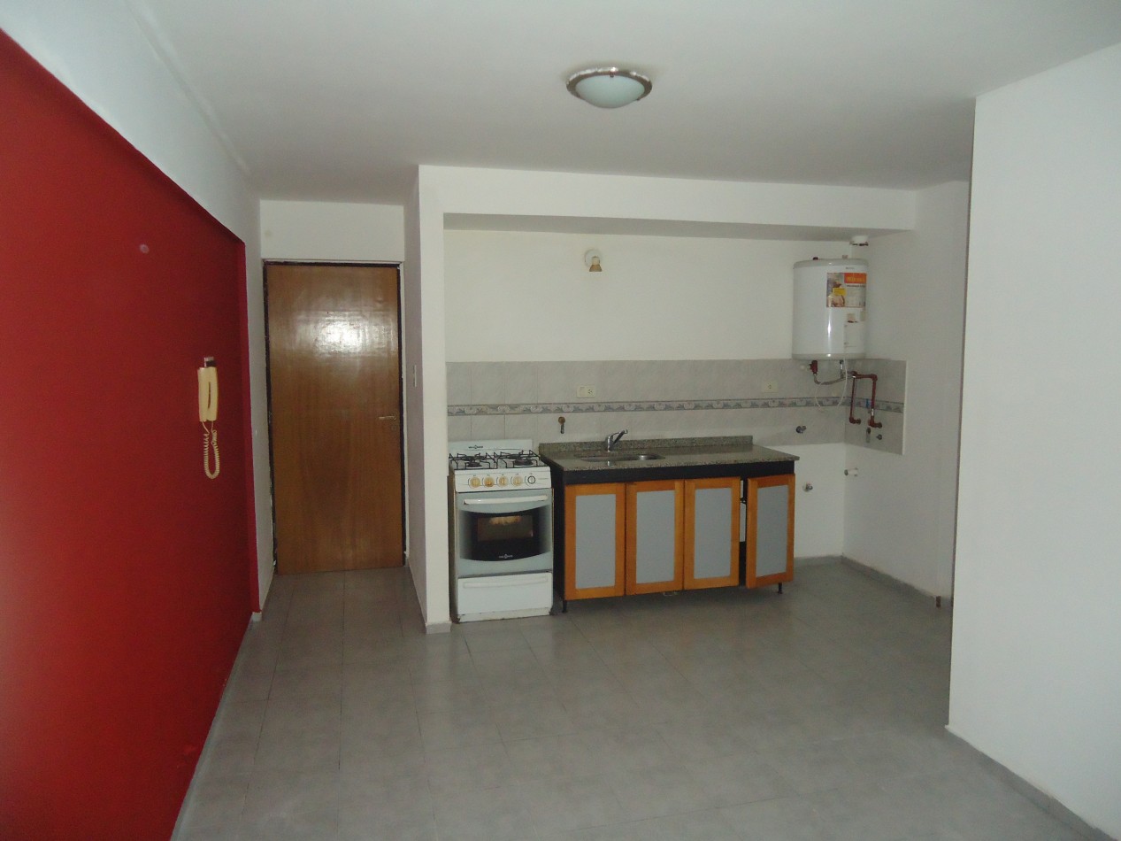 Alberdi, sobre Av. colon, linda zona ex registro civil.- 