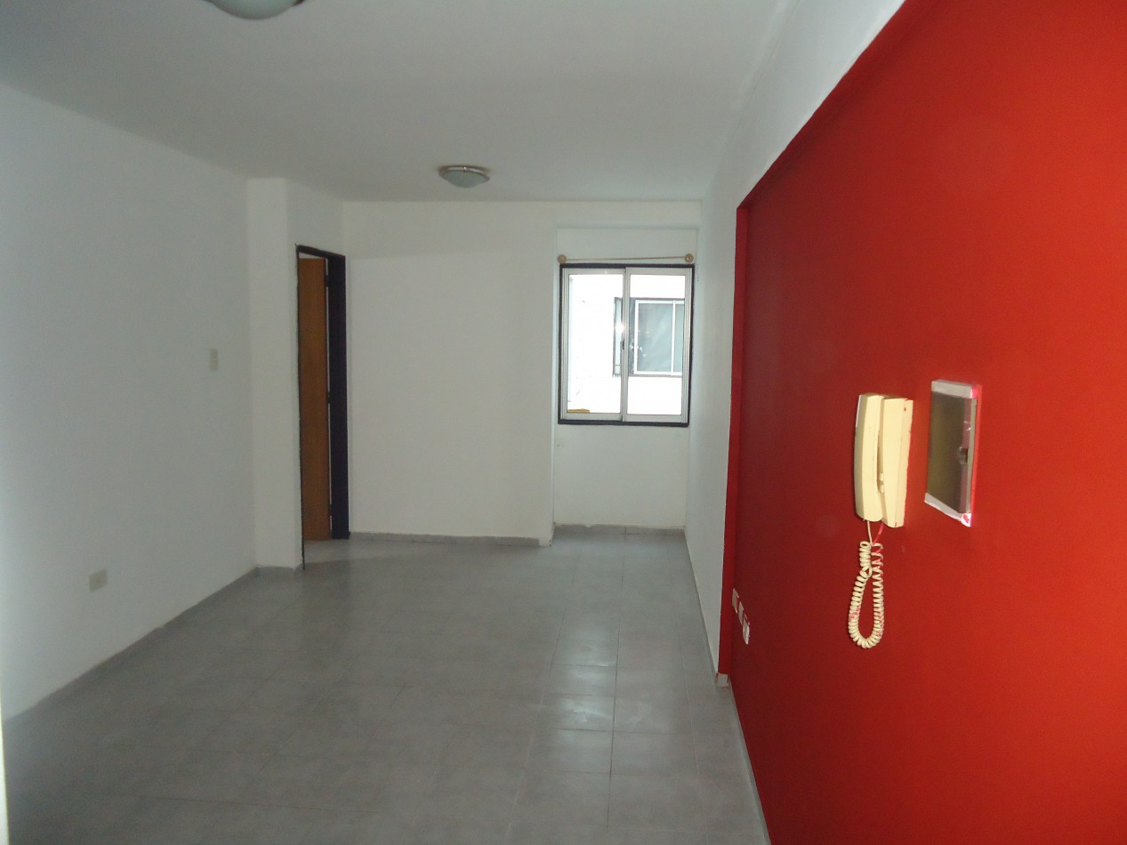 Alberdi, sobre Av. colon, linda zona ex registro civil.- 