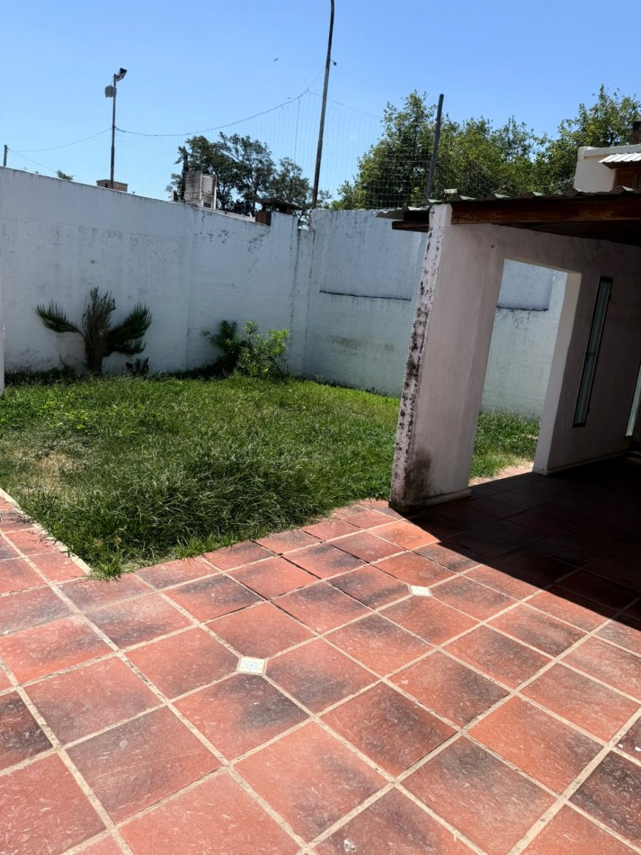 El trebol, hermosa propiedad, muy linda zona.- 