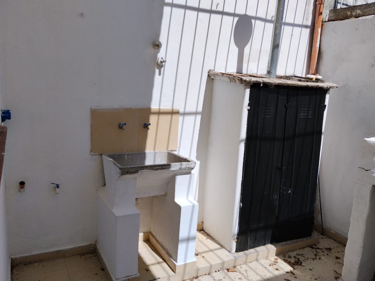 Los platanos, departamento interno, complejo con otros departamentos.- 