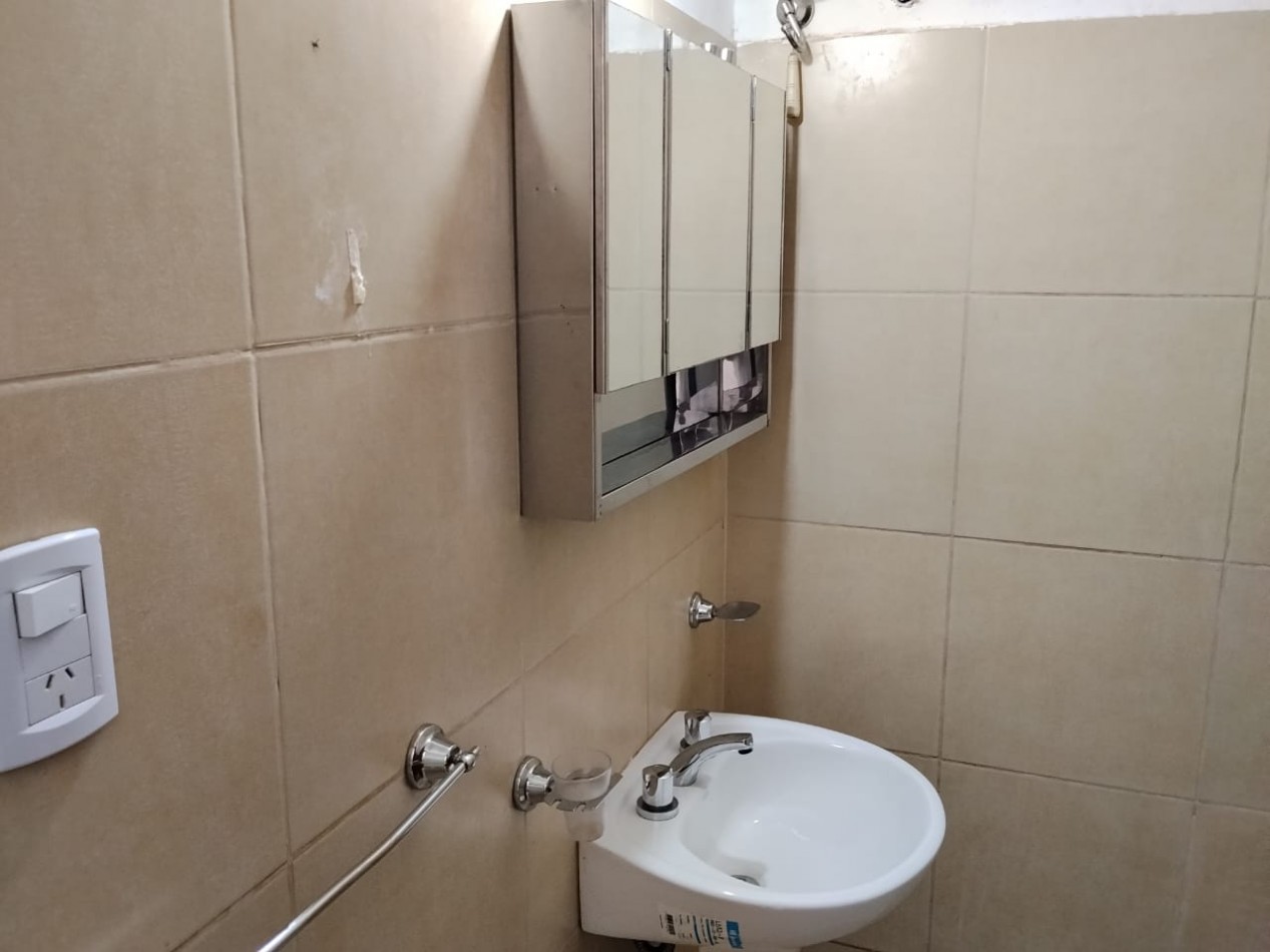 Los platanos, departamento interno, complejo con otros departamentos.- 