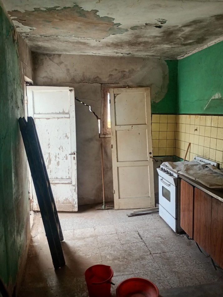 B° BELLA VISTA, LINDA ZONA A POCAS CUADRAS DE JULIO A. ROCA.-