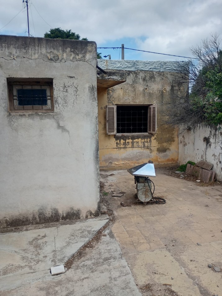 B° BELLA VISTA, LINDA ZONA A POCAS CUADRAS DE JULIO A. ROCA.-