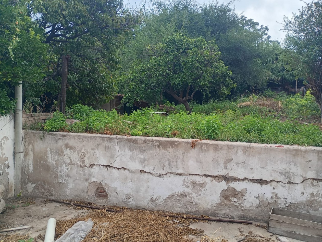 B° BELLA VISTA, LINDA ZONA A POCAS CUADRAS DE JULIO A. ROCA.-