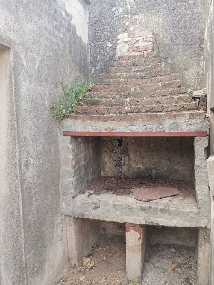 B° BELLA VISTA, LINDA ZONA A POCAS CUADRAS DE JULIO A. ROCA.-