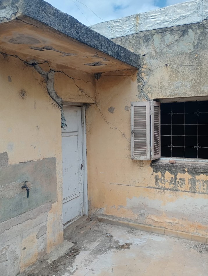 B° BELLA VISTA, LINDA ZONA A POCAS CUADRAS DE JULIO A. ROCA.-