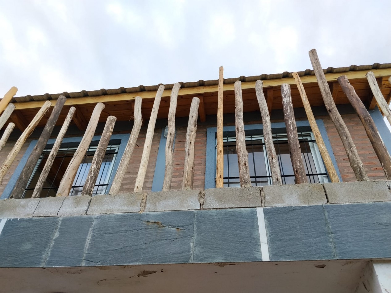 SAN RAFAEL, IMPECABLE DEPARTAMENTO PLANTA ALTA NUEVO A ESTRENAR.- ZONA POLICLINICO POLICIAL.- 