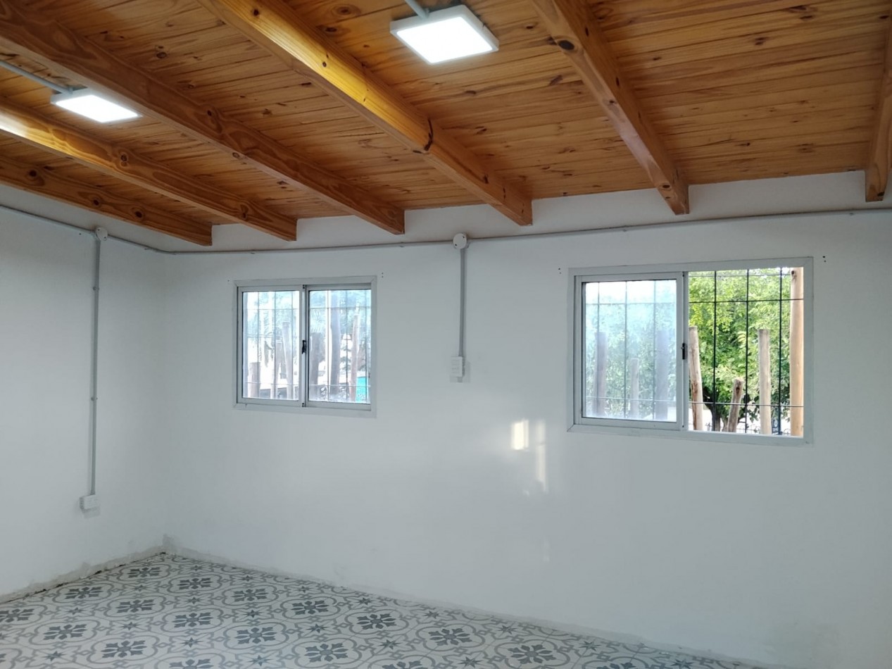 SAN RAFAEL, IMPECABLE DEPARTAMENTO PLANTA ALTA NUEVO A ESTRENAR.- ZONA POLICLINICO POLICIAL.- 