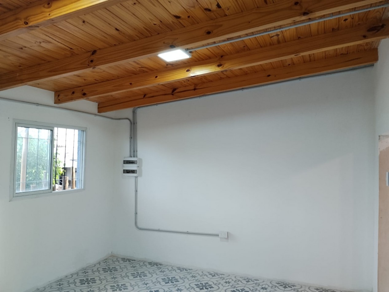 SAN RAFAEL, IMPECABLE DEPARTAMENTO PLANTA ALTA NUEVO A ESTRENAR.- ZONA POLICLINICO POLICIAL.- 