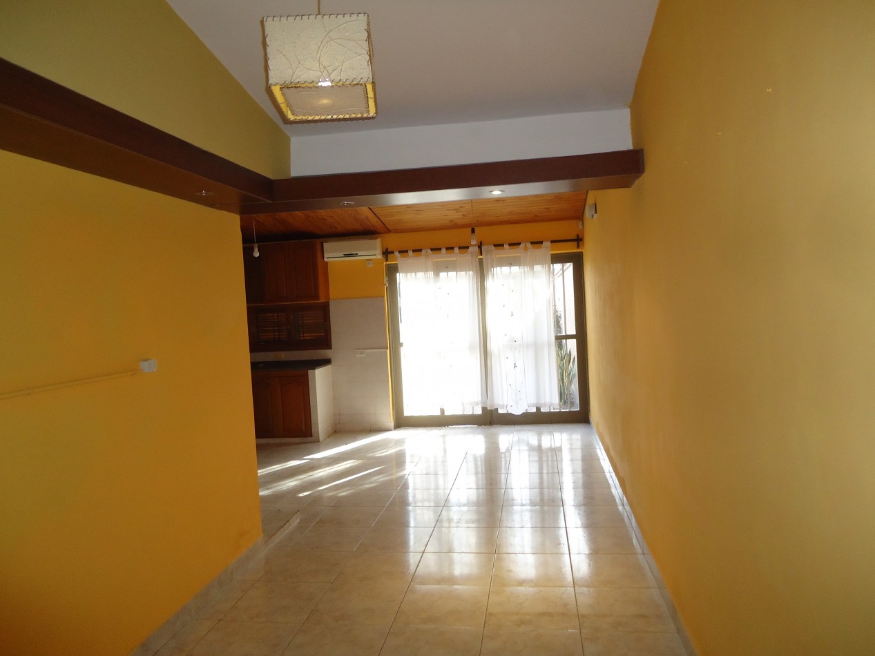 B° MATIENZO, IMPECABLE PROPIEDAD A METROS DE CALLE PRINCIPAL ( FLEMING) 