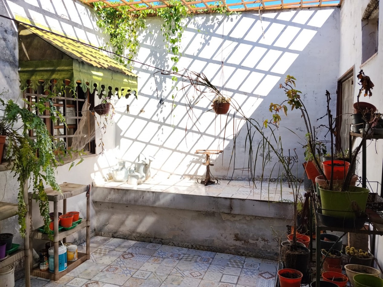 PARQUE CAPITAL, IMPORTANTE PROPIEDAD CON GRAN TERRENO, OPORTUNIDAD "NUEVO PRECIO CON REBAJA".- 