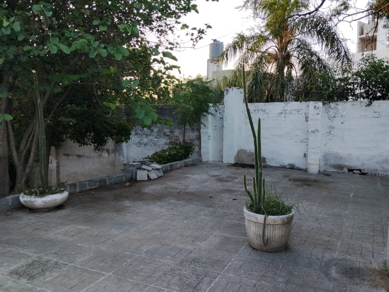 PARQUE CAPITAL, IMPORTANTE PROPIEDAD CON GRAN TERRENO, OPORTUNIDAD "NUEVO PRECIO CON REBAJA".- 