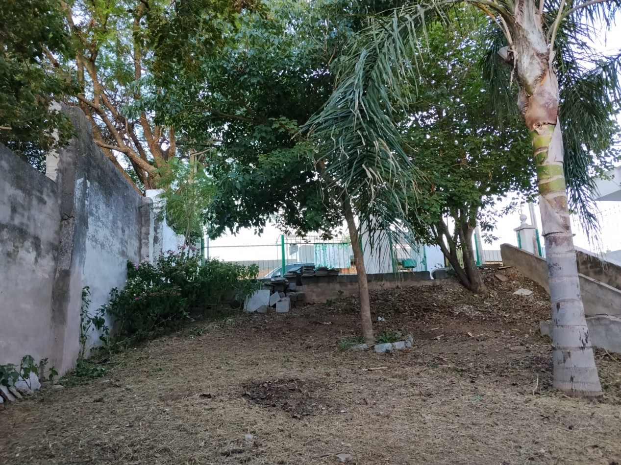 PARQUE CAPITAL, IMPORTANTE PROPIEDAD CON GRAN TERRENO, OPORTUNIDAD "NUEVO PRECIO CON REBAJA".- 