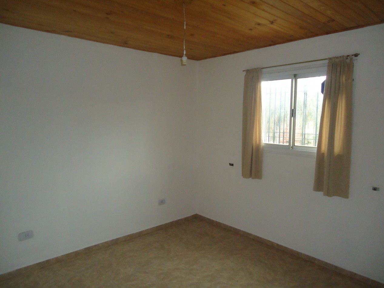 Rosedal, impecable departamento planta alta.- 