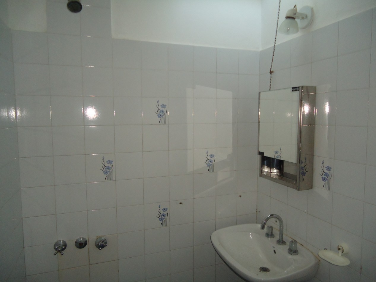 Bo Ameghino sur, departamento interno planta alta.- INGRESO COMPARTIDO.-