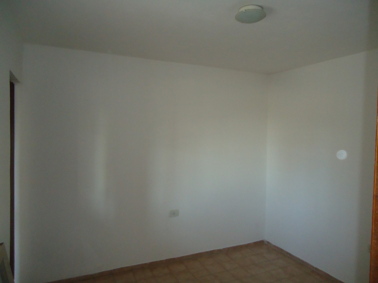 Bo Ameghino sur, departamento interno planta alta.- INGRESO COMPARTIDO.-