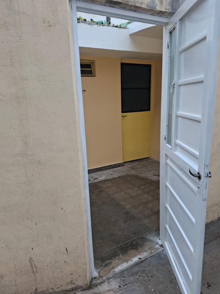 LOS PLATANOS, MUY LINDA ZONA, DEPARTAMENTO INTERNO.- 