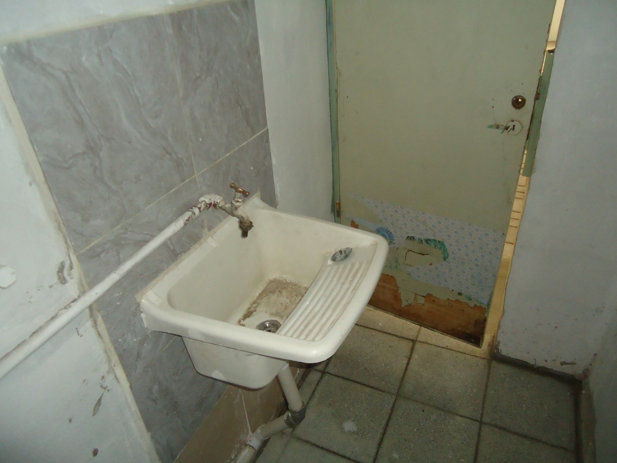 Bo ALTO ALBERDI, IMPECABLE GALPON.