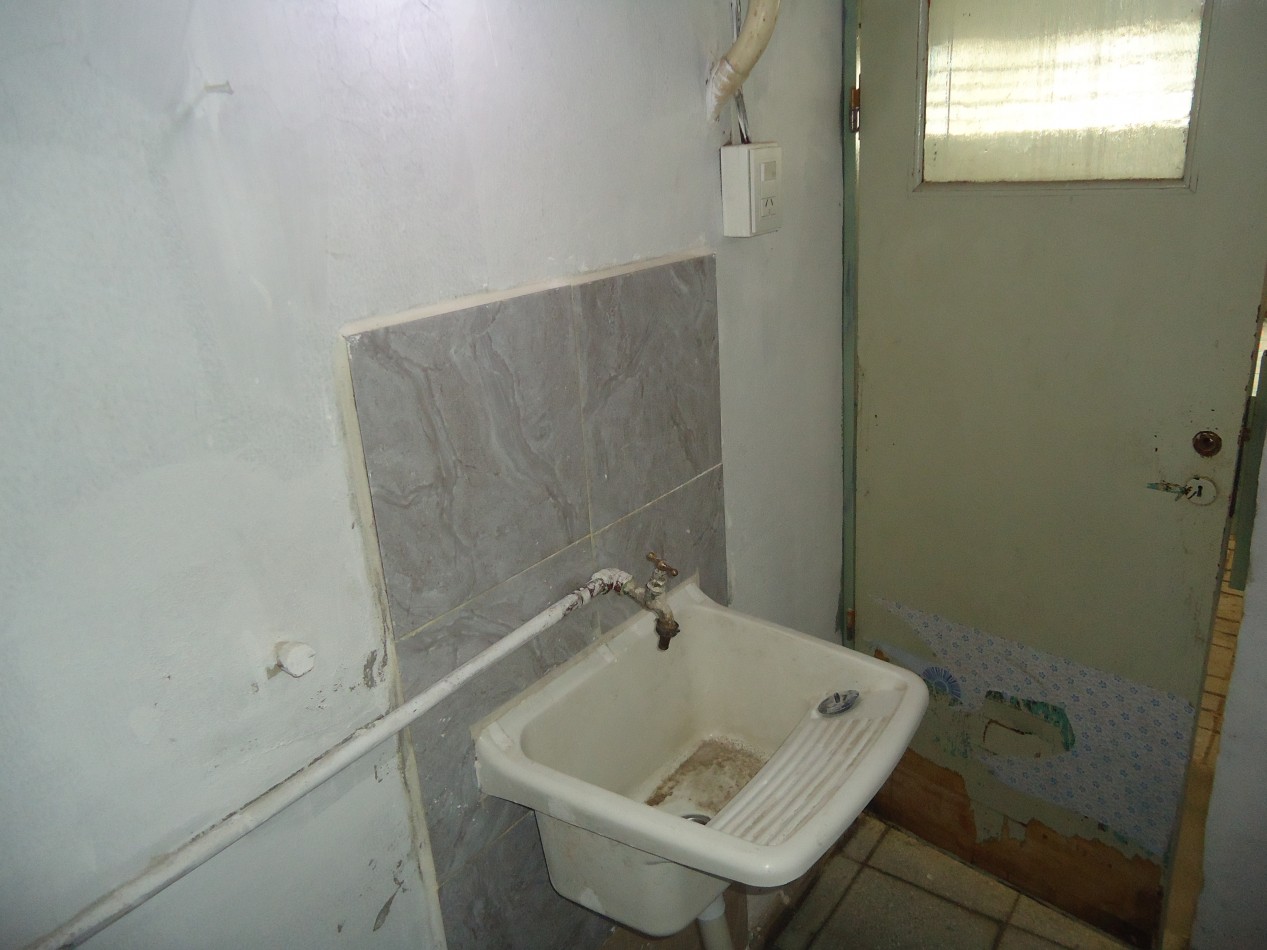 Bo ALTO ALBERDI, IMPECABLE GALPON.