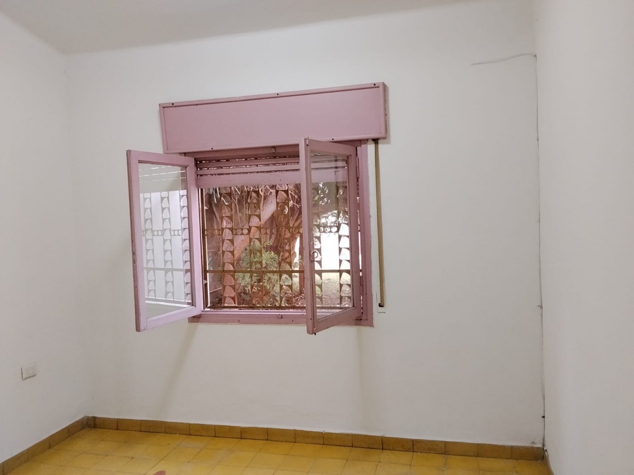 Los platanos, linda propiedad, muy buen entorno.- 