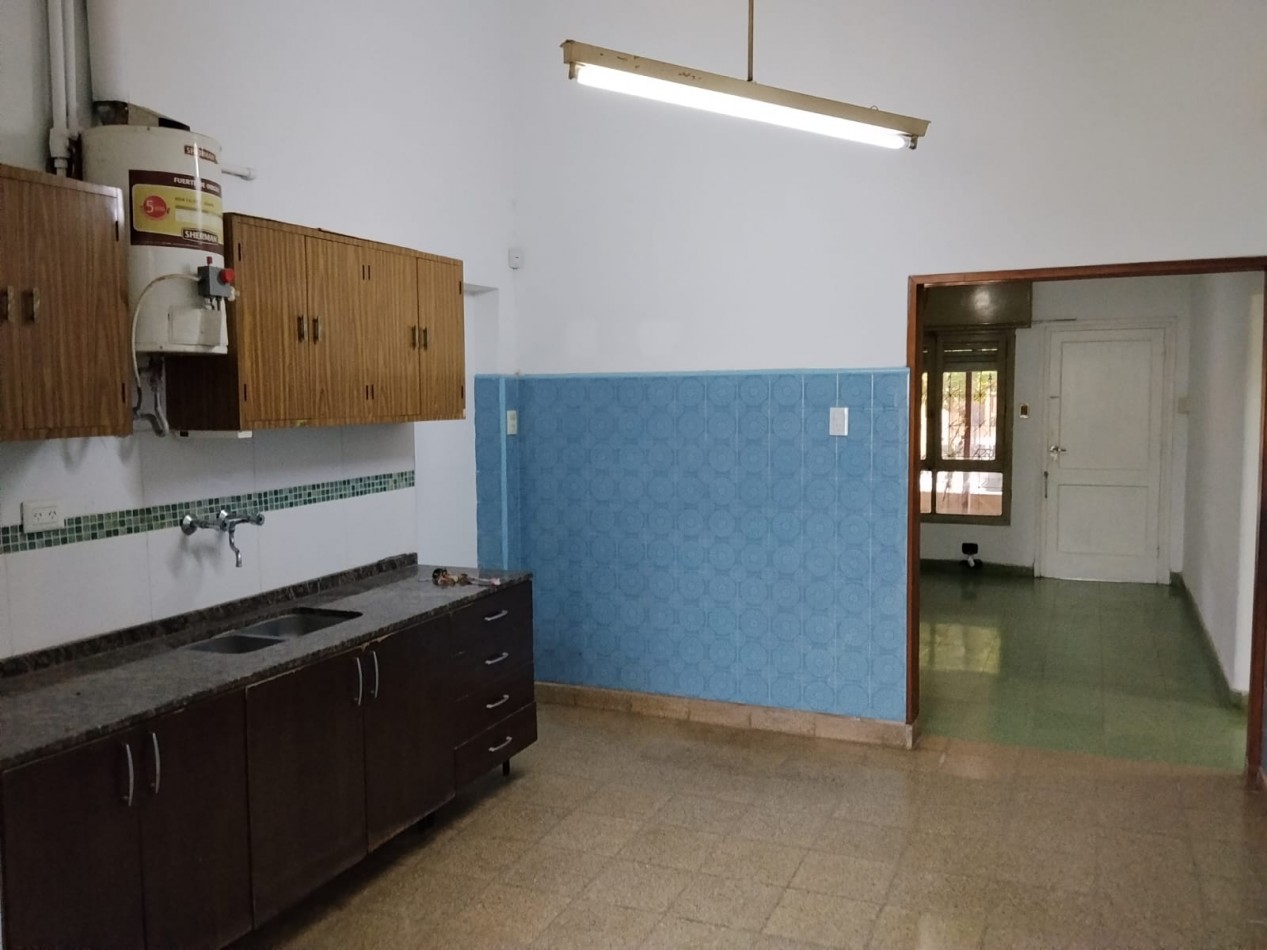 Los platanos, linda propiedad, muy buen entorno.- 