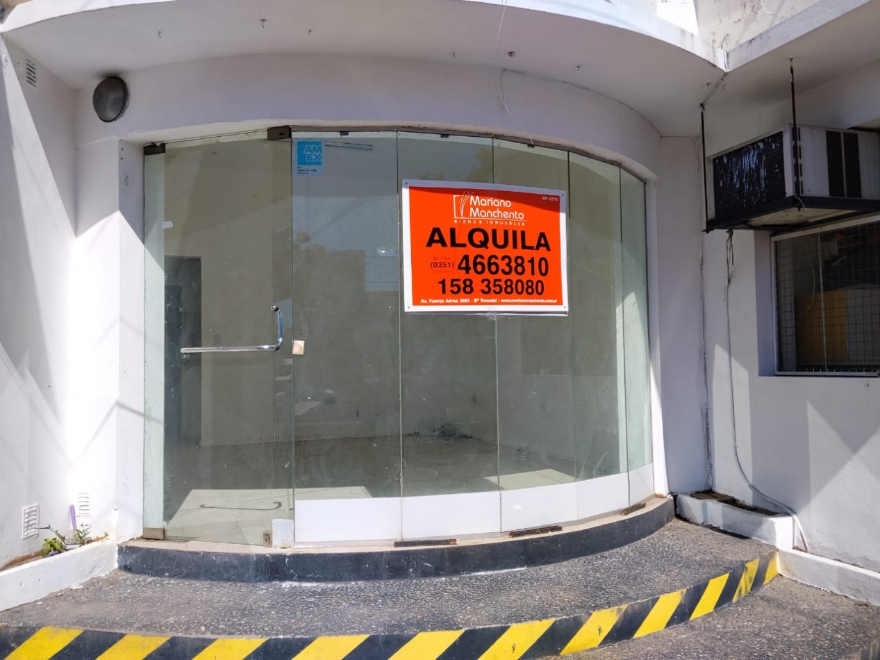 Local comercial ( sobre R20) Mejor zona comercial.- 
